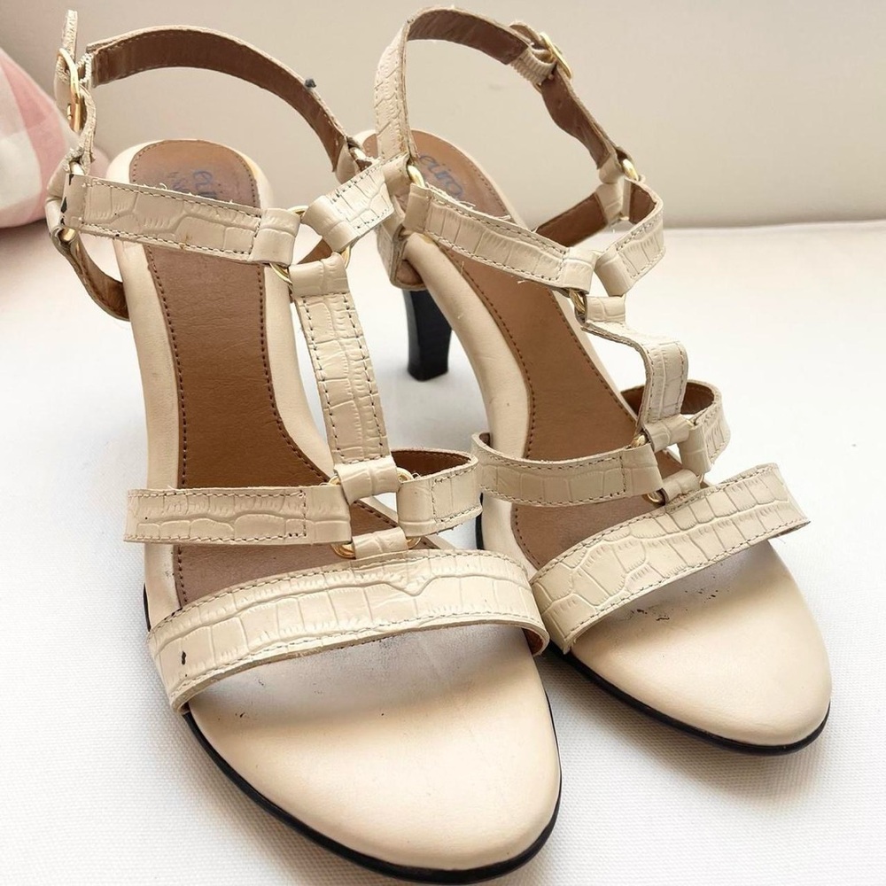 Elegant Cream Strappy Sandals